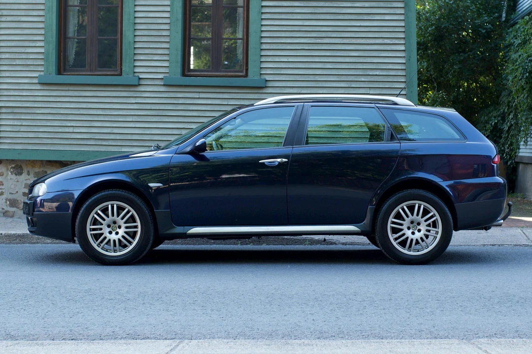 2005 Alfa Romeo 156 - Image 3 of 31
