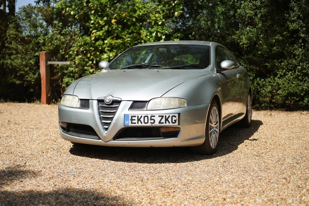 2005 Alfa Romeo GT - Image 11 of 30