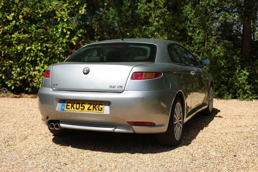 2005 Alfa Romeo GT - Image 10 of 30