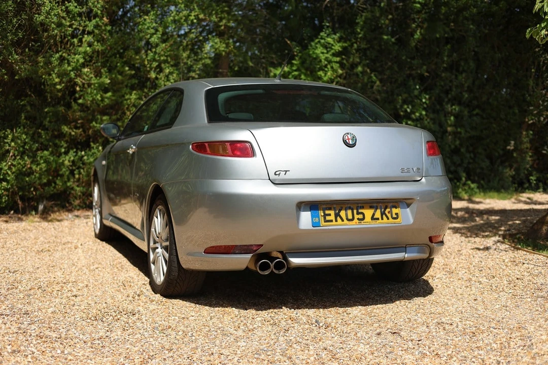 2005 Alfa Romeo GT - Image 8 of 30