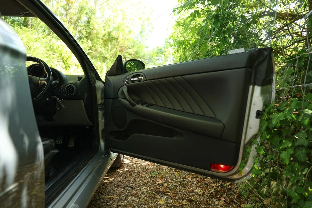 2005 Alfa Romeo GT - Image 25 of 30