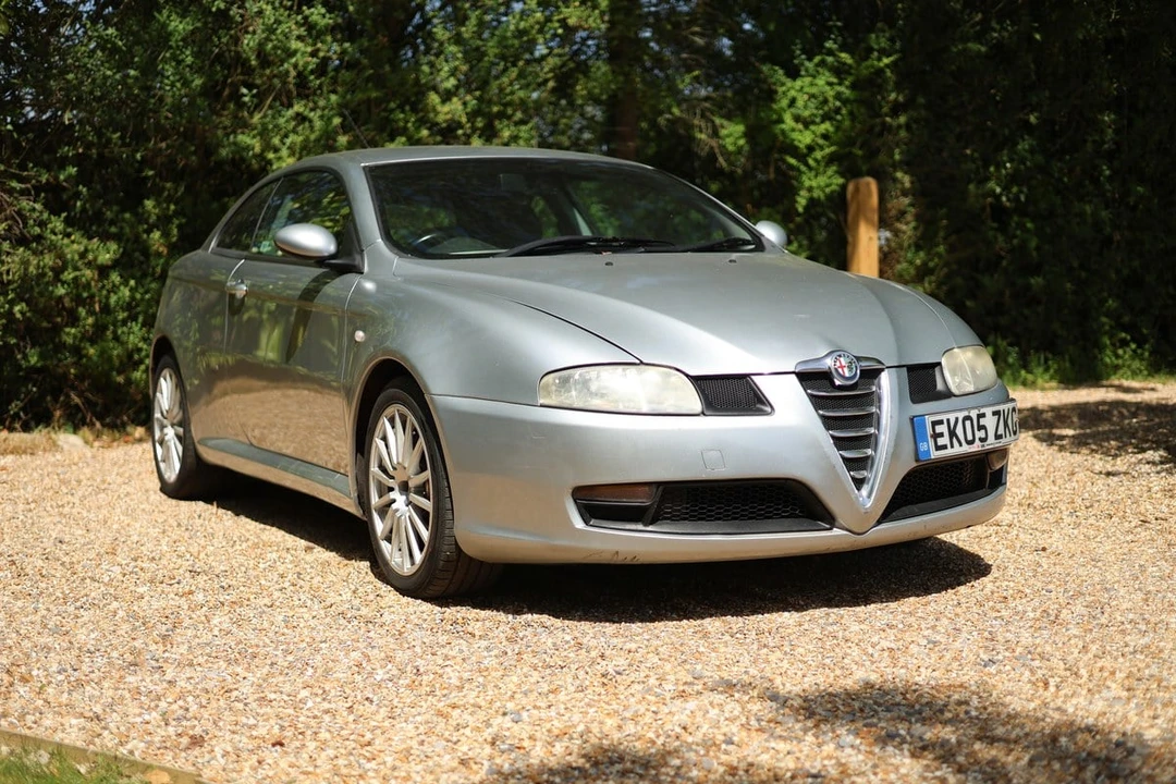 2005 Alfa Romeo GT - Image 7 of 31
