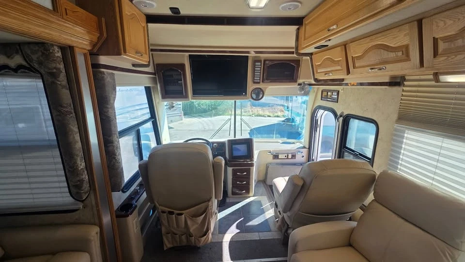 2005 Alfa Leisure RVs - Image 9 of 16