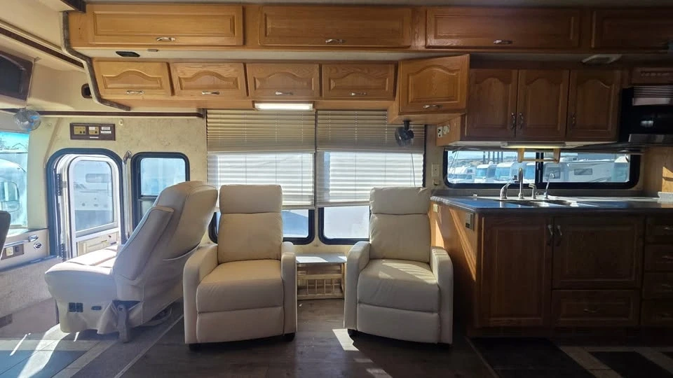 2005 Alfa Leisure RVs - Image 14 of 16
