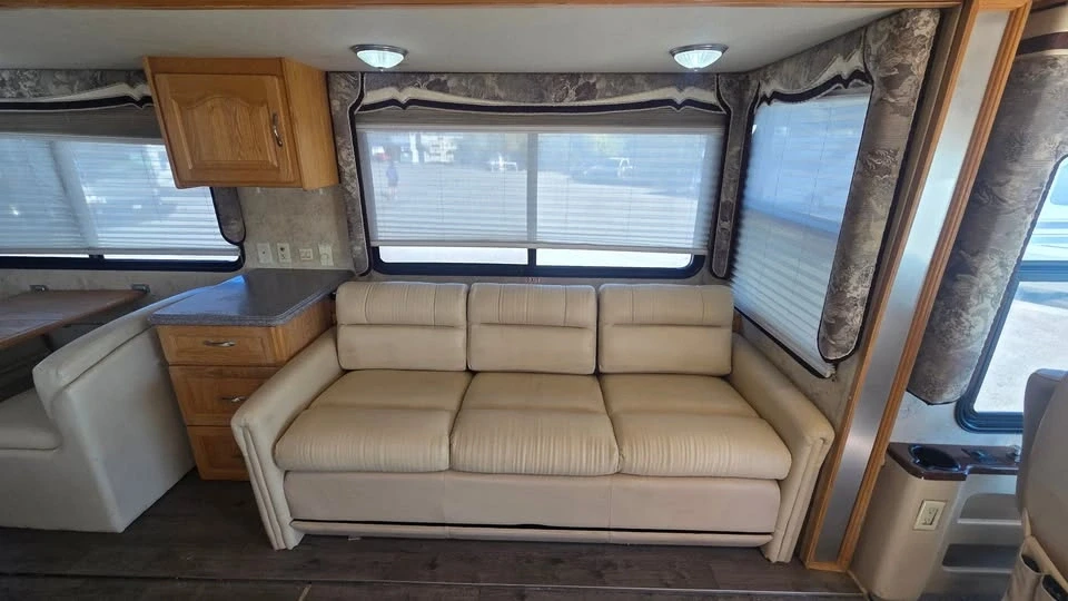 2005 Alfa Leisure RVs - Image 12 of 16