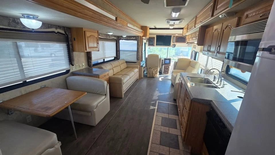 2005 Alfa Leisure RVs - Image 8 of 16