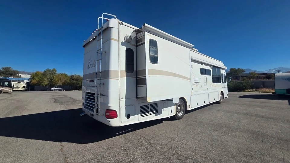 2005 Alfa Leisure RVs - Image 3 of 16