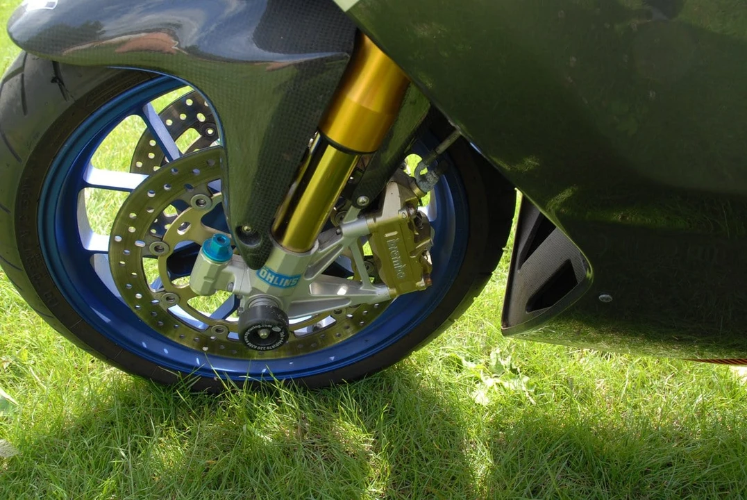 2005 Aprilia - Image 11 of 21