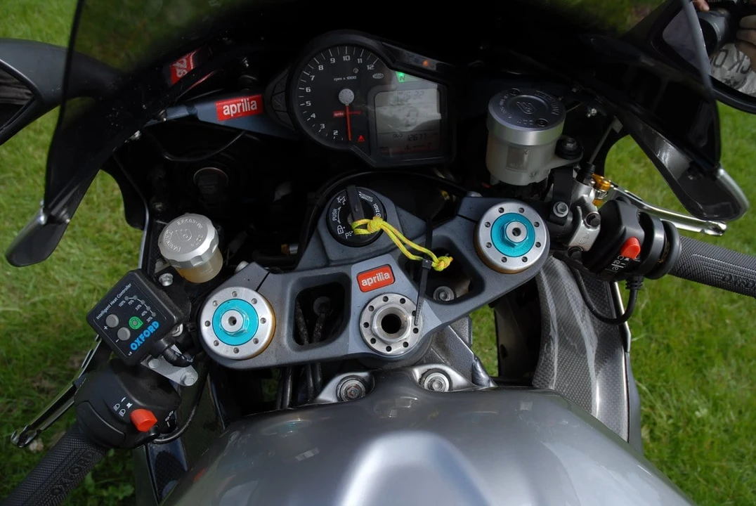 2005 Aprilia - Image 3 of 21