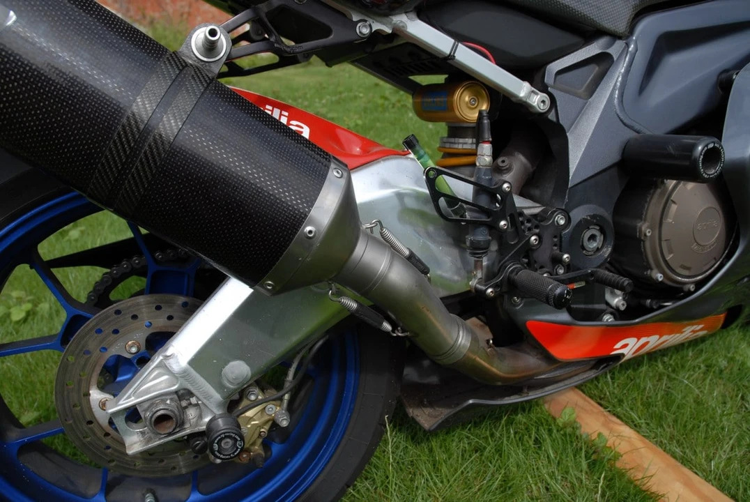 2005 Aprilia - Image 9 of 21