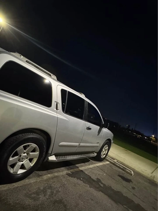 2005 Nissan Armada - Image 5 of 6