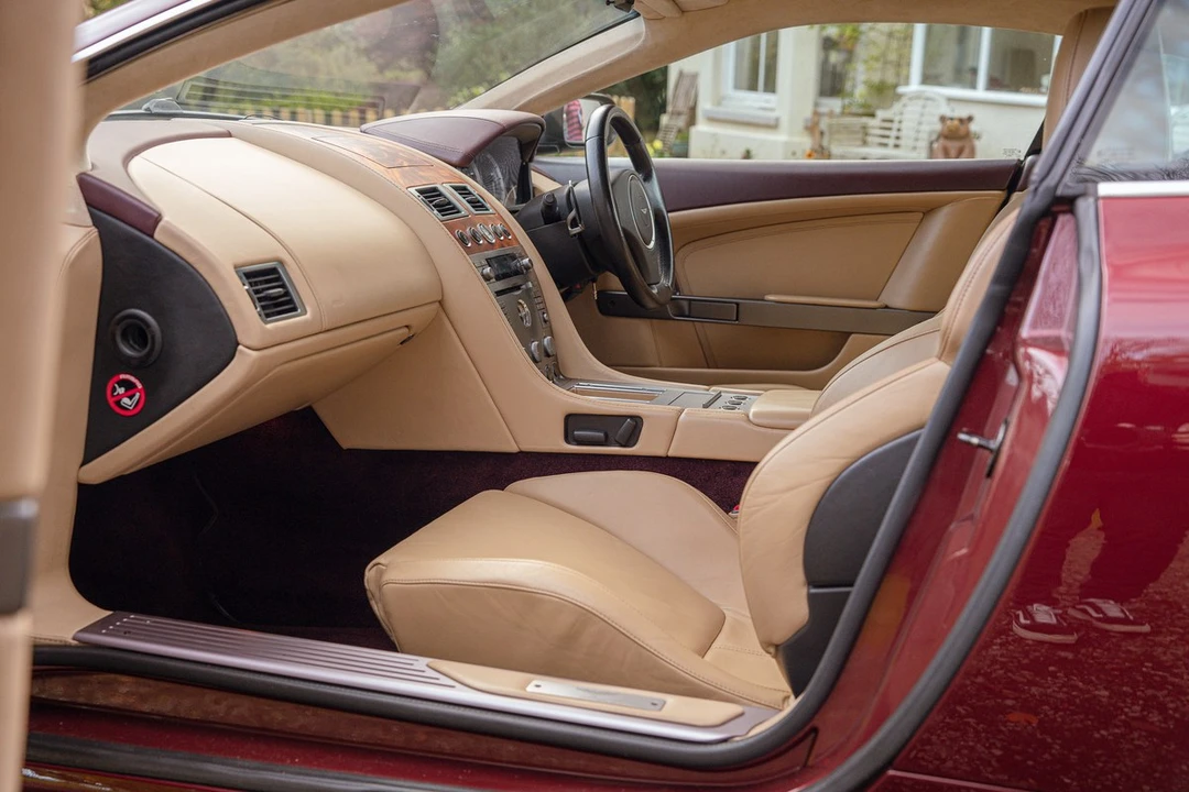 2005 Aston Martin DB9 - Image 29 of 30