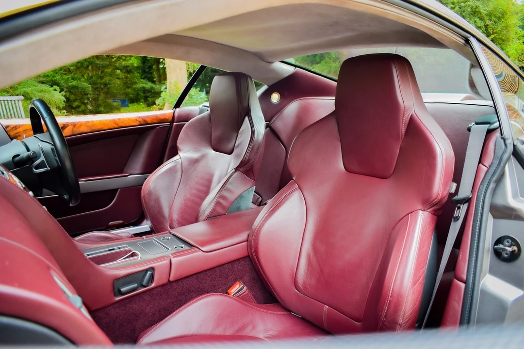 2005 Aston Martin DB9 - Image 25 of 30