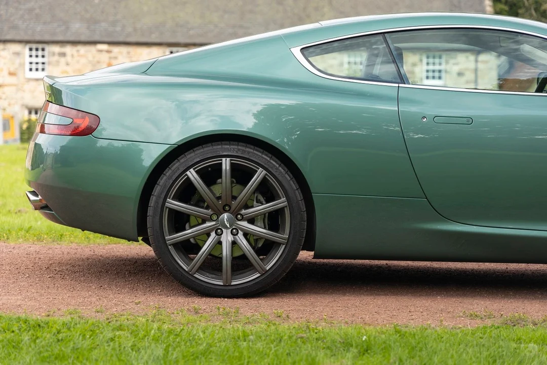 2005 Aston Martin DB9 - Image 19 of 30