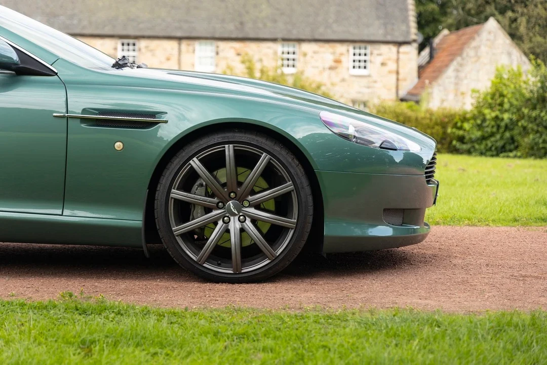 2005 Aston Martin DB9 - Image 20 of 30