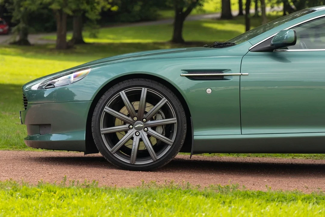 2005 Aston Martin DB9 - Image 8 of 30