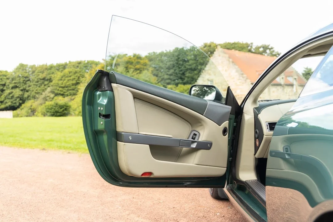 2005 Aston Martin DB9 - Image 28 of 30