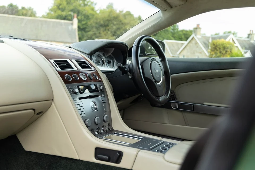 2005 Aston Martin DB9 - Image 10 of 30
