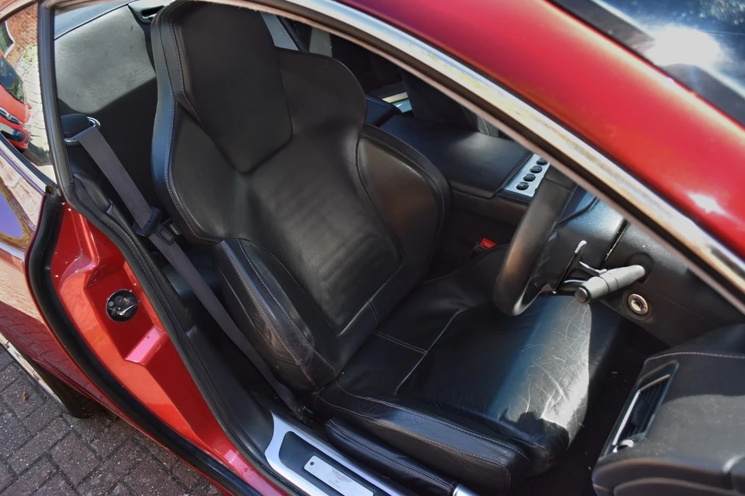 2005 Aston Martin DB9 - Image 16 of 30