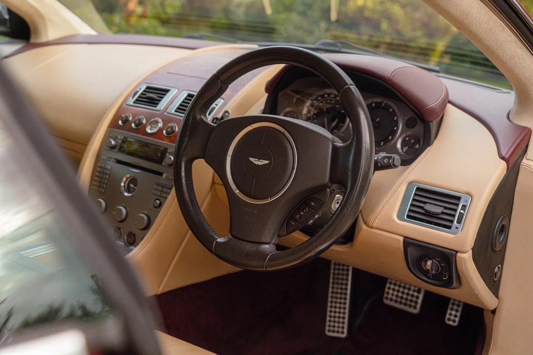 2005 Aston Martin DB9 - Image 20 of 30