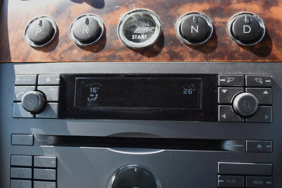 2005 Aston Martin DB9 - Image 27 of 30