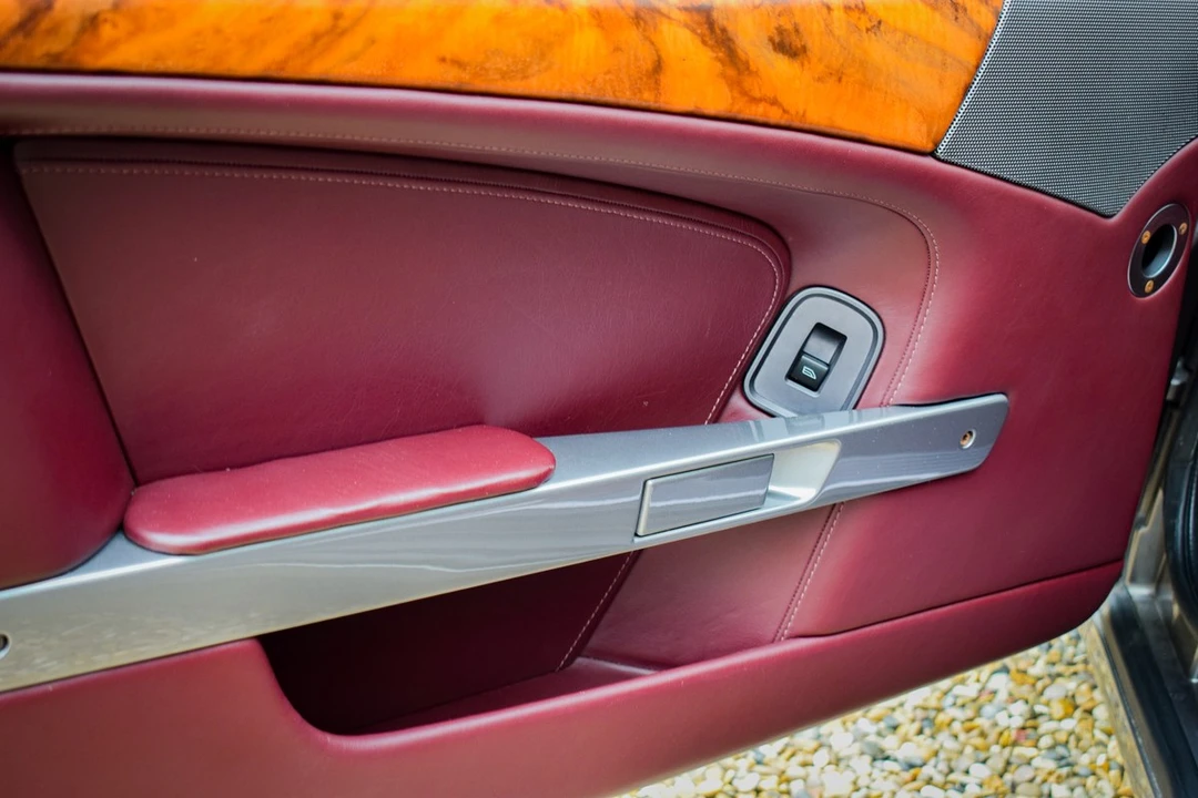 2005 Aston Martin DB9 - Image 20 of 30