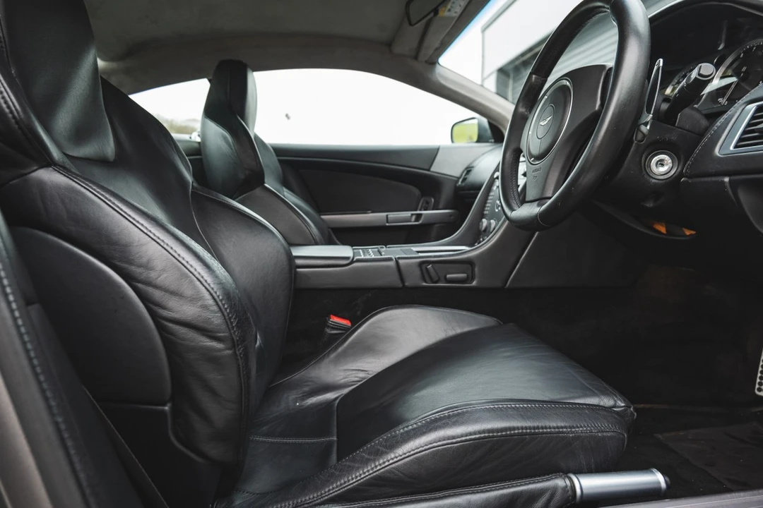 2005 Aston Martin DB9 - Image 29 of 30