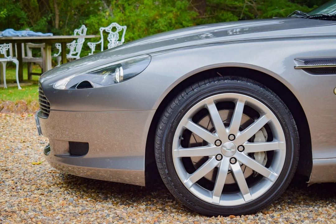 2005 Aston Martin DB9 - Image 14 of 30