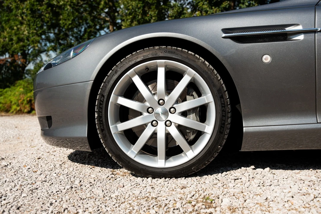 2005 Aston Martin DB9 - Image 24 of 30
