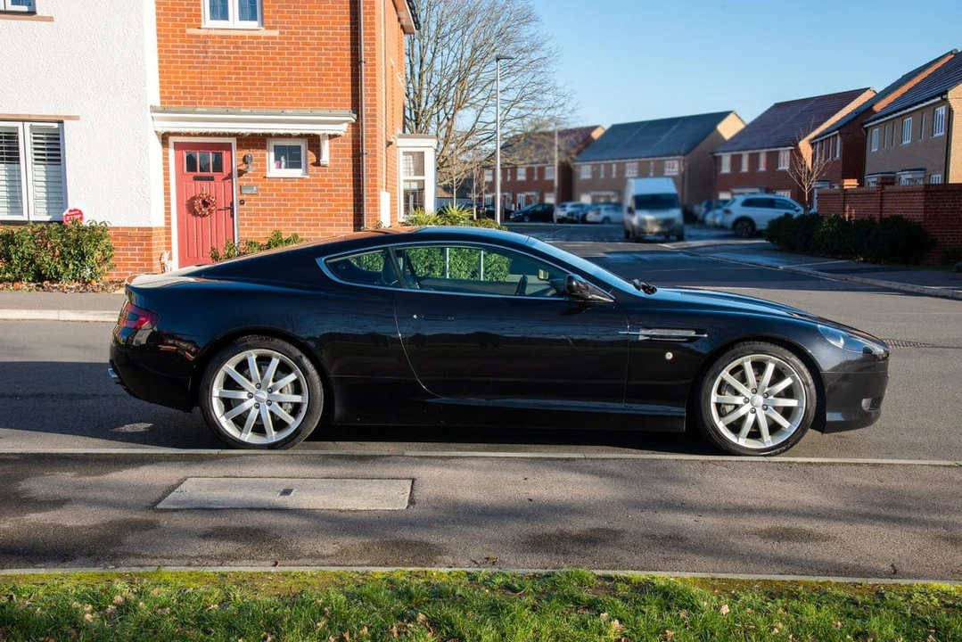 2005 Aston Martin DB9 - Image 15 of 30