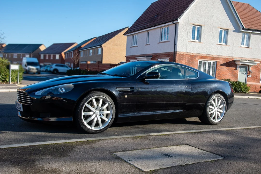 2005 Aston Martin DB9 - Image 17 of 30