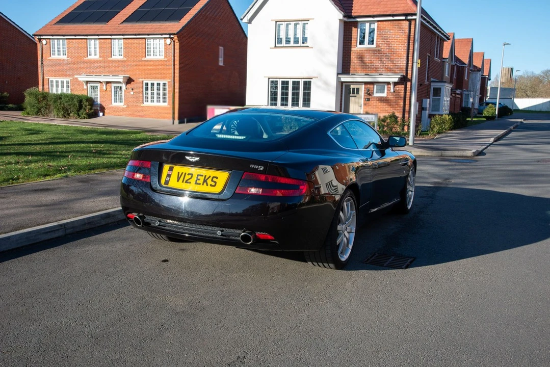 2005 Aston Martin DB9 - Image 19 of 30