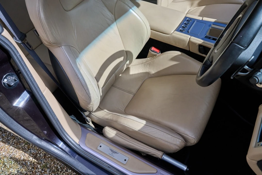 2005 Aston Martin DB9 - Image 20 of 30