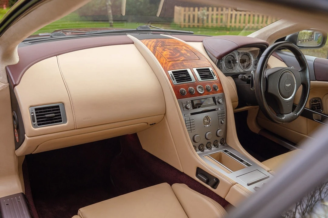 2005 Aston Martin DB9 - Image 27 of 30