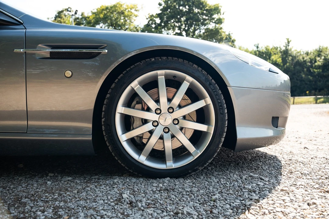 2005 Aston Martin DB9 - Image 27 of 30