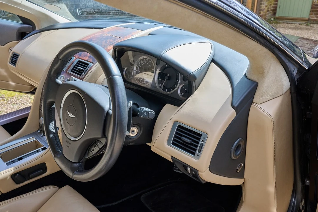 2005 Aston Martin DB9 - Image 27 of 30
