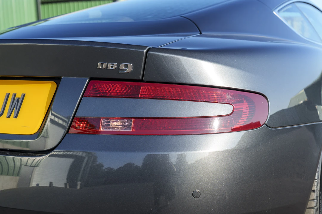 2005 Aston Martin DB9 - Image 29 of 31