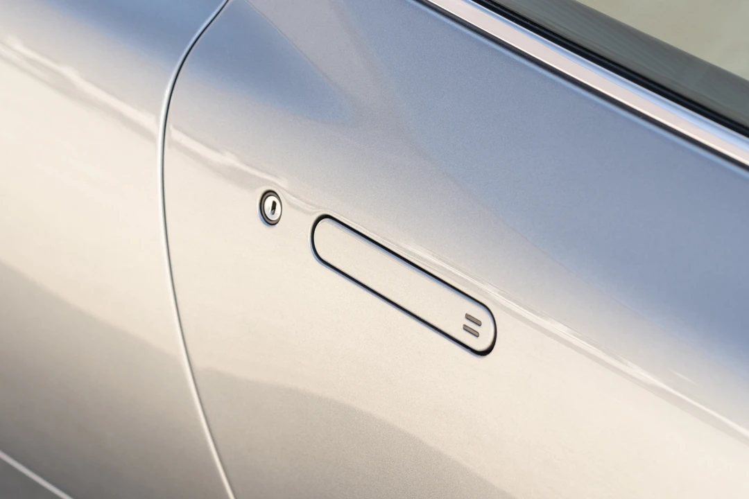 2005 Aston Martin DB9 - Image 28 of 31