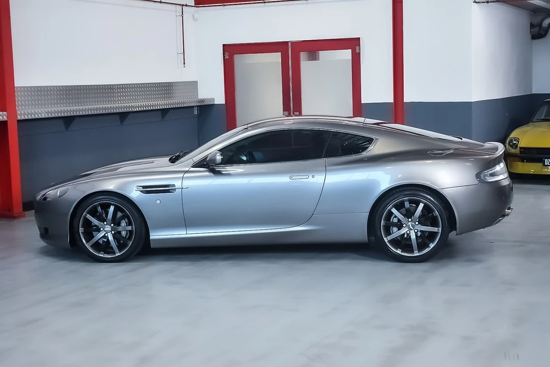 2005 Aston Martin DB9 - Image 18 of 30