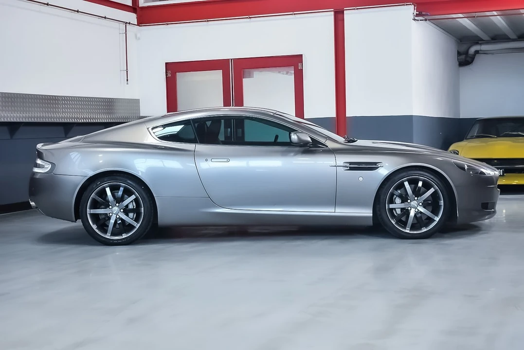 2005 Aston Martin DB9 - Image 11 of 30