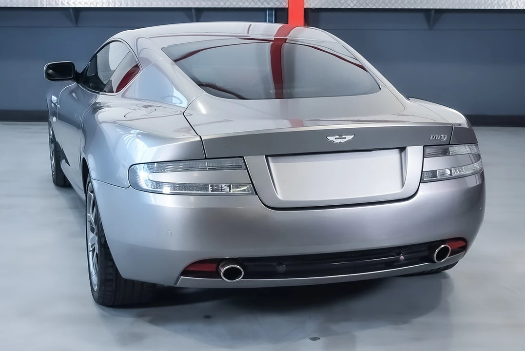 2005 Aston Martin DB9 - Image 16 of 30