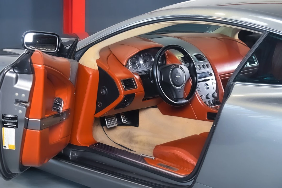 2005 Aston Martin DB9 - Image 24 of 30