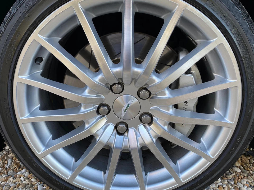 2005 Aston Martin DB9 - Image 2 of 16