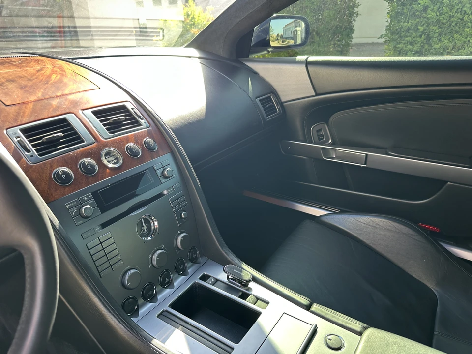 2005 Aston Martin DB9 - Image 2 of 8