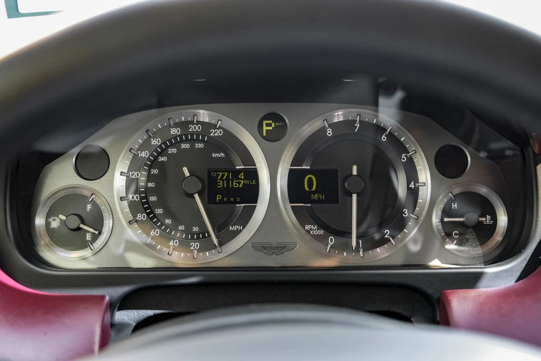 2005 Aston Martin DB9 - Image 17 of 31
