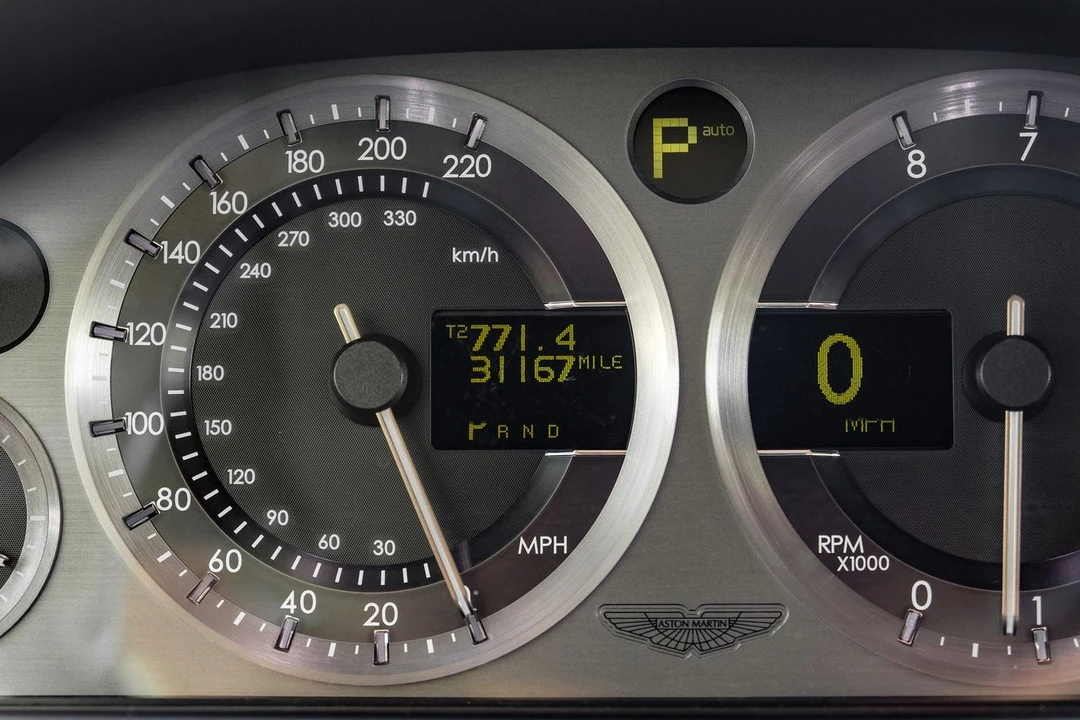 2005 Aston Martin DB9 - Image 18 of 31