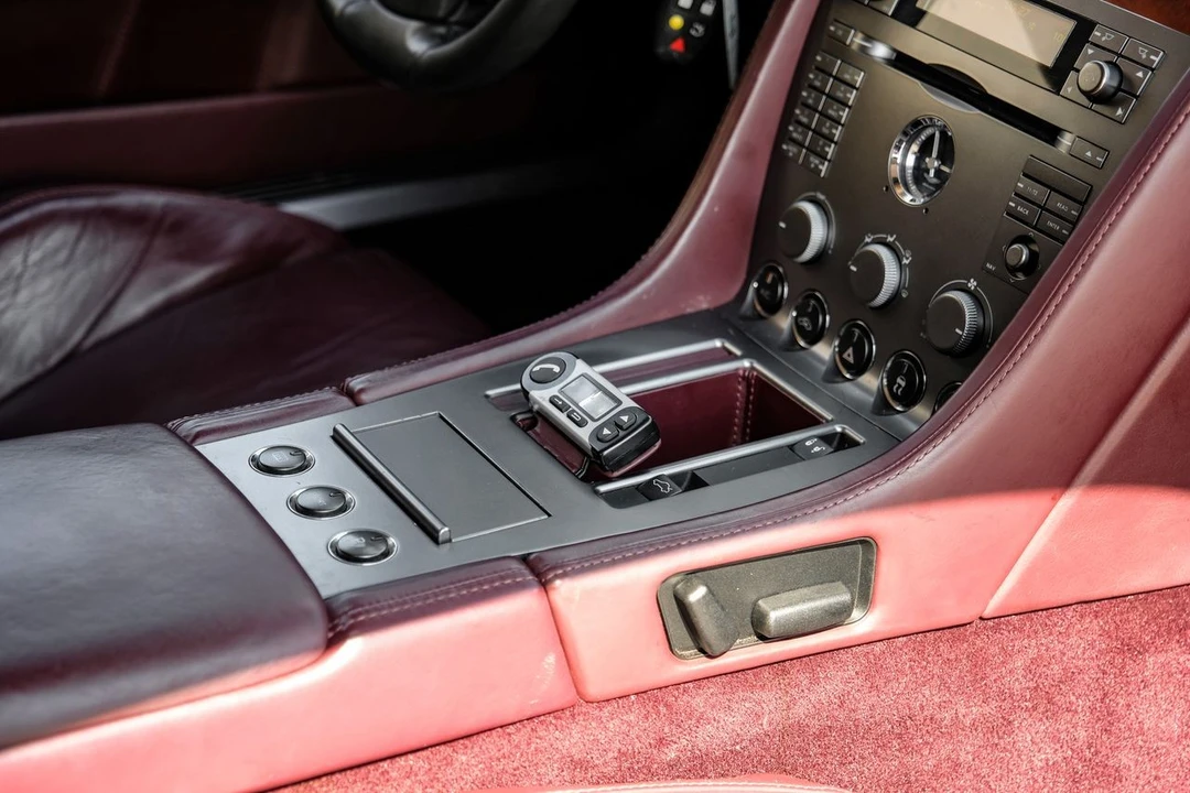 2005 Aston Martin DB9 - Image 19 of 31