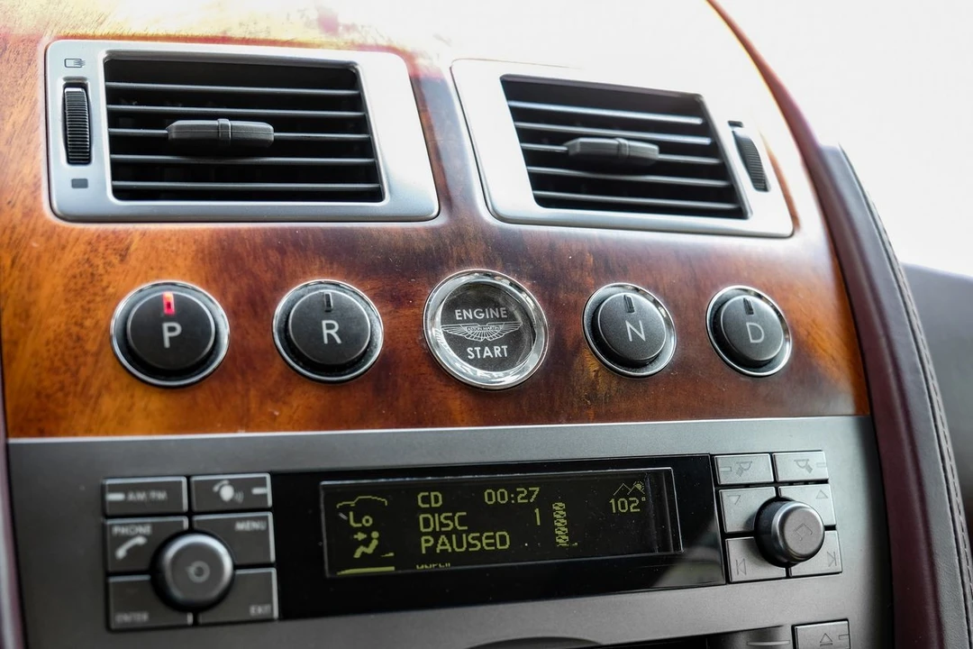 2005 Aston Martin DB9 - Image 24 of 31