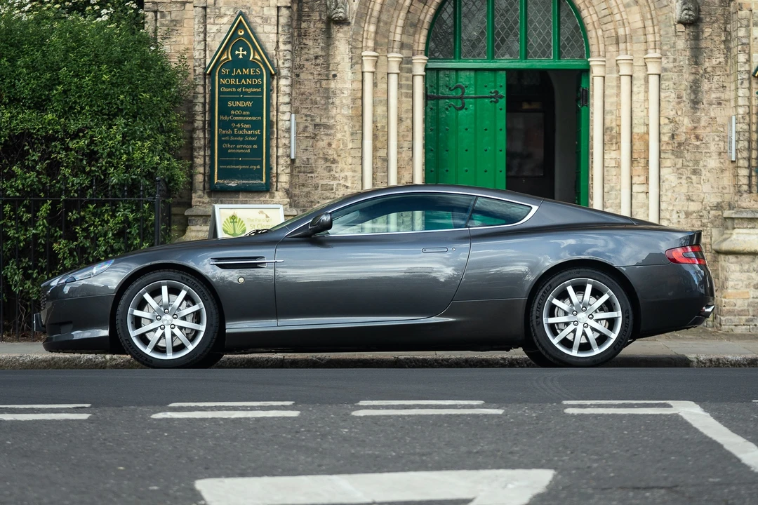 2005 Aston Martin DB9 - Image 8 of 31