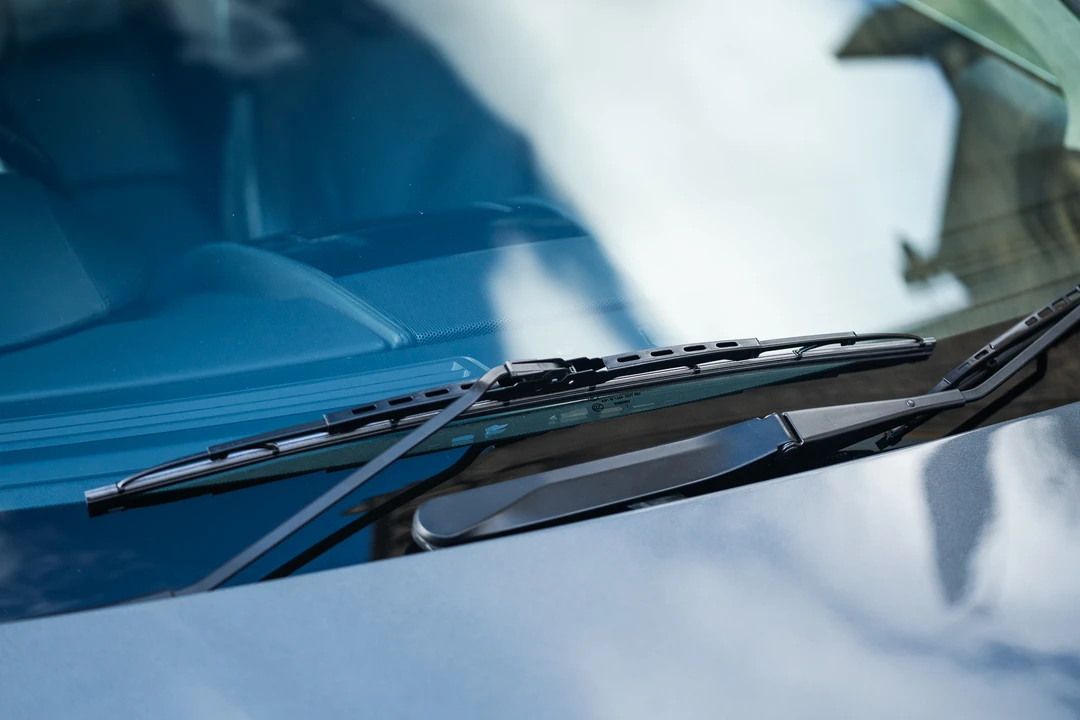 2005 Aston Martin DB9 - Image 26 of 31